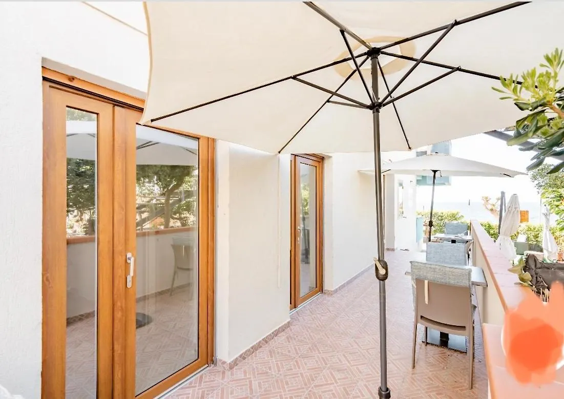 ** Nocleg ze śniadaniem Bed and Breakfast Da Umby Alghero Włochy