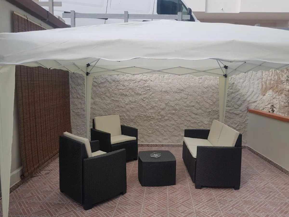 Nocleg ze śniadaniem Bed and Breakfast Da Umby Alghero